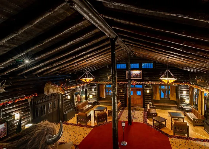 El Tovar - Inside The Park 3*