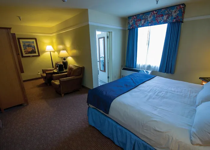 El Tovar - Inside The Park 3*